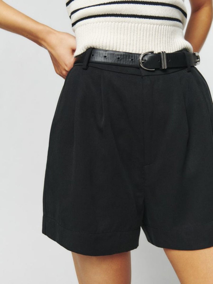 Reformation Mason Short Hot